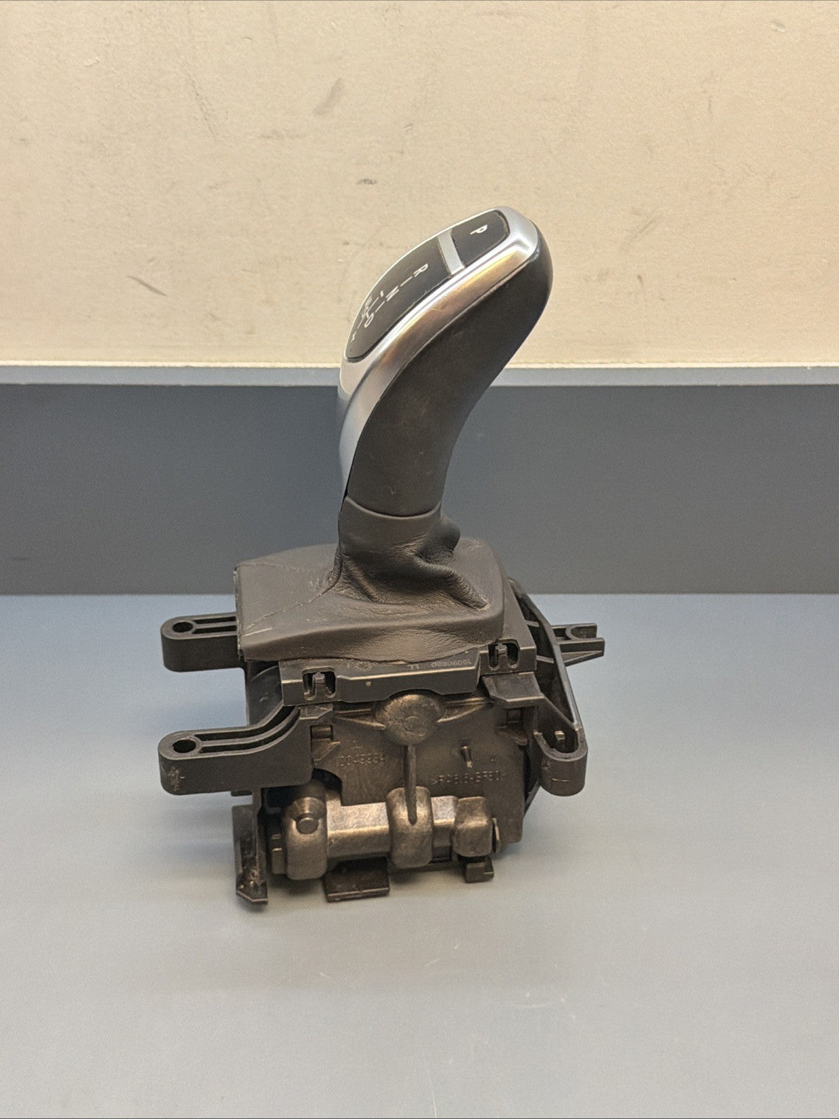 2011-17 BMW X3 X4 528 750 F10 F25 F26 Transmission Floor Shifter 10099975 OEM