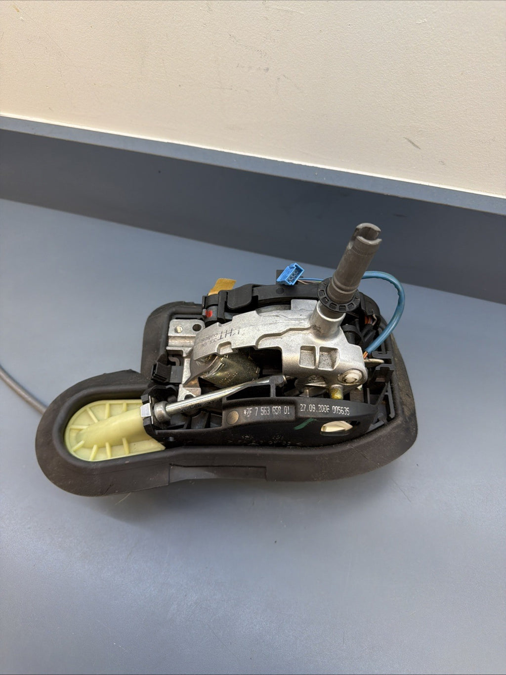 06-13 BMW 328I E92 E90 AUTOMATIC TRANSMISSION GEAR SHIFTER 7563658 OEM