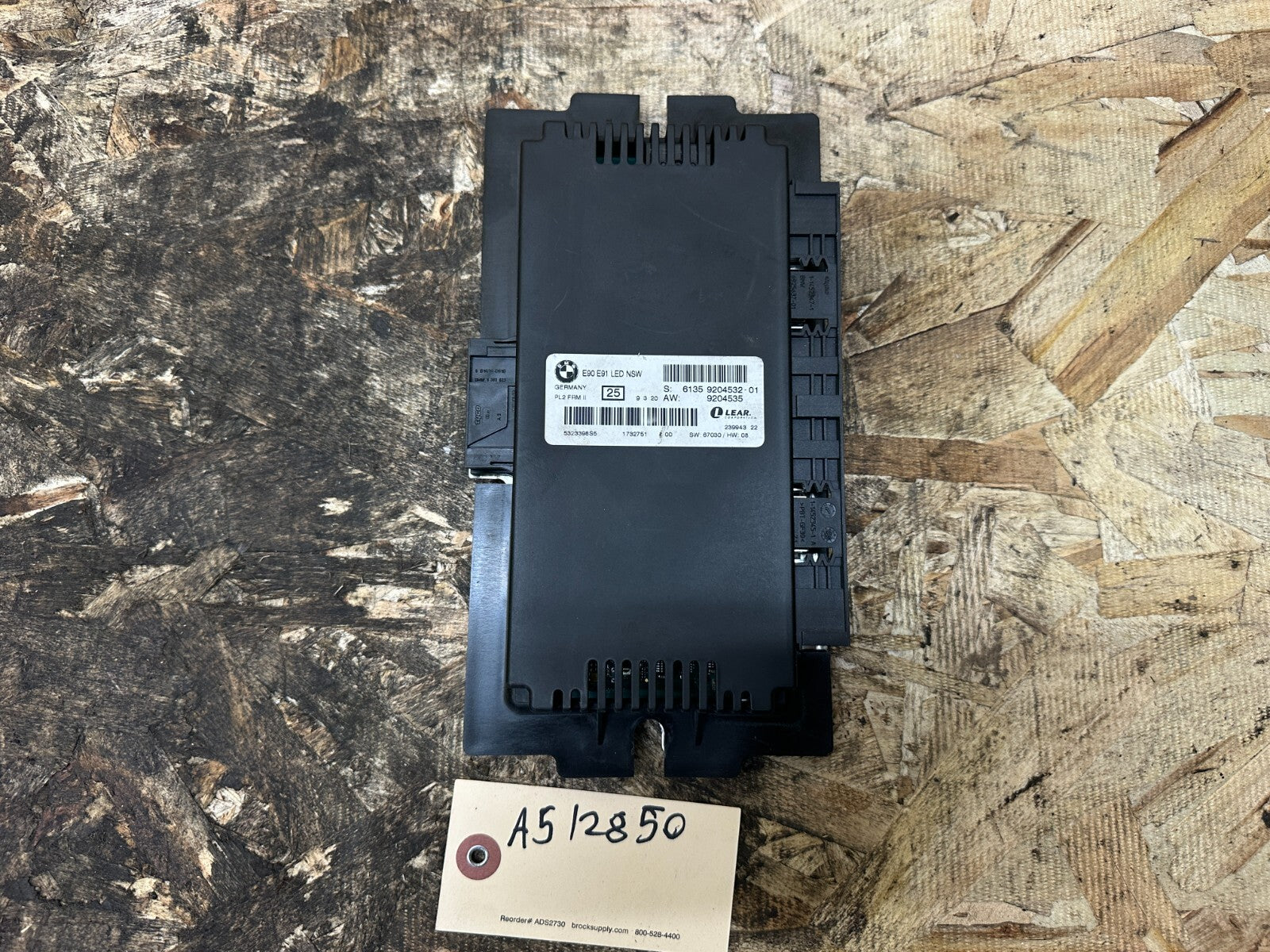 BMW 2009-2013 E90 LCI FOOTWELL LIGHTING CONTROL MODULE OEM 9204532 OR 9204535