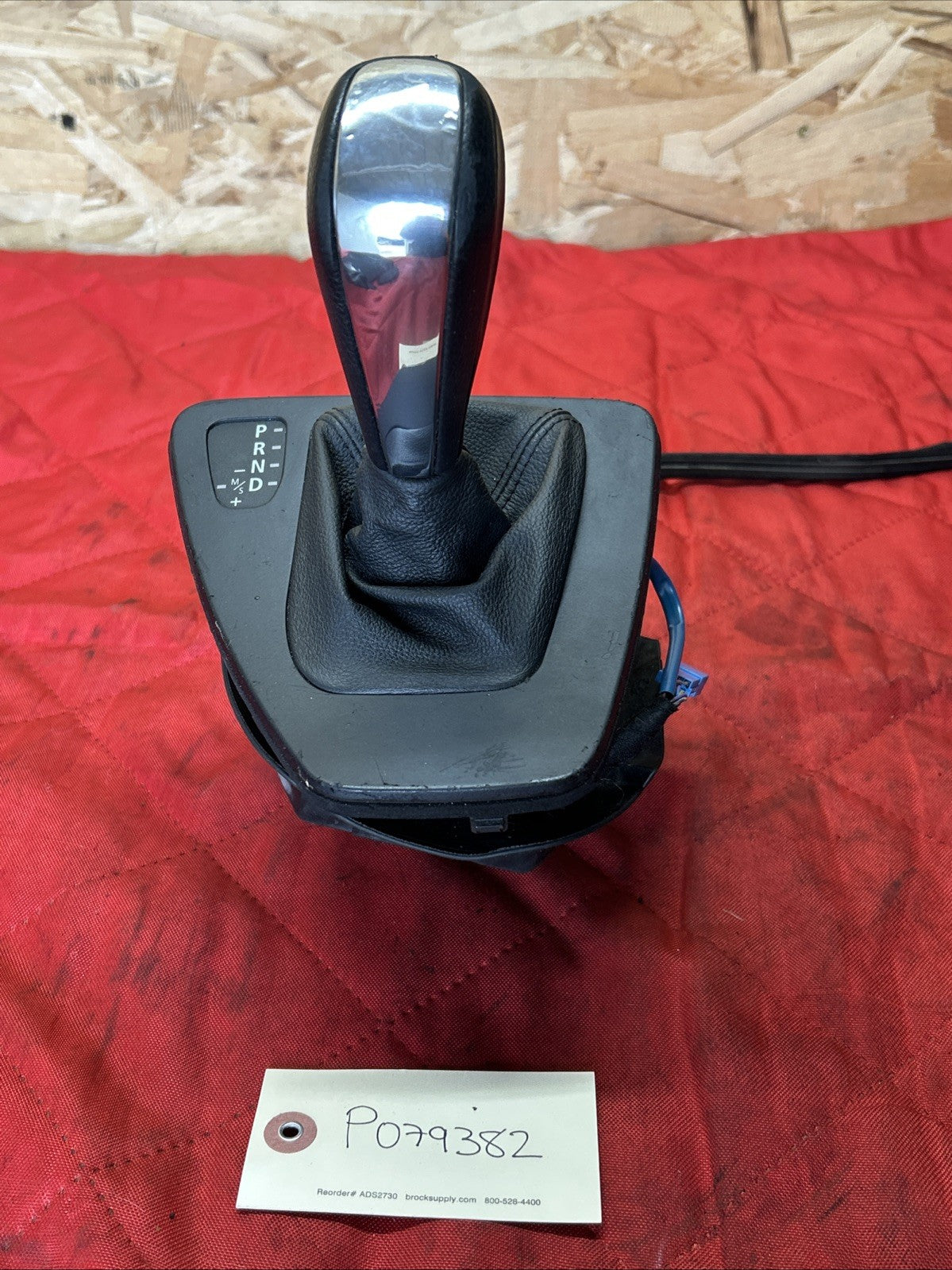 BMW 06-13 E90 AUTOMATIC TRANSMISSION GEAR SHIFTER/SELECTOR BLACK OEM 75636580