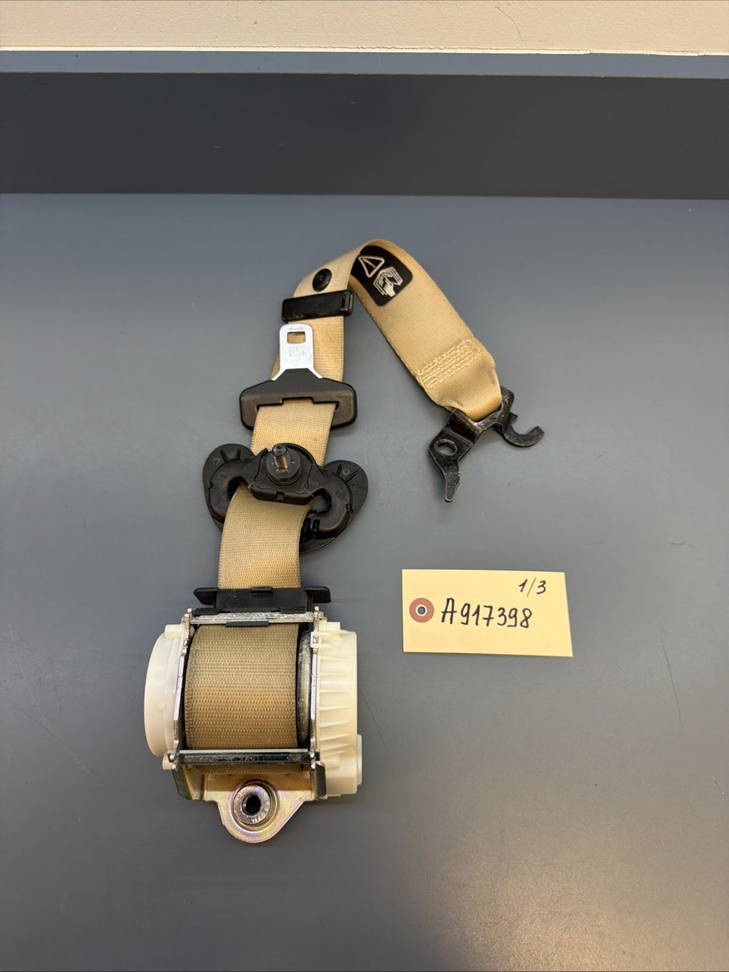06-11 BMW E90 335i Front Right Passenger Side Seat Belt Retractor 34006653 BEIGE