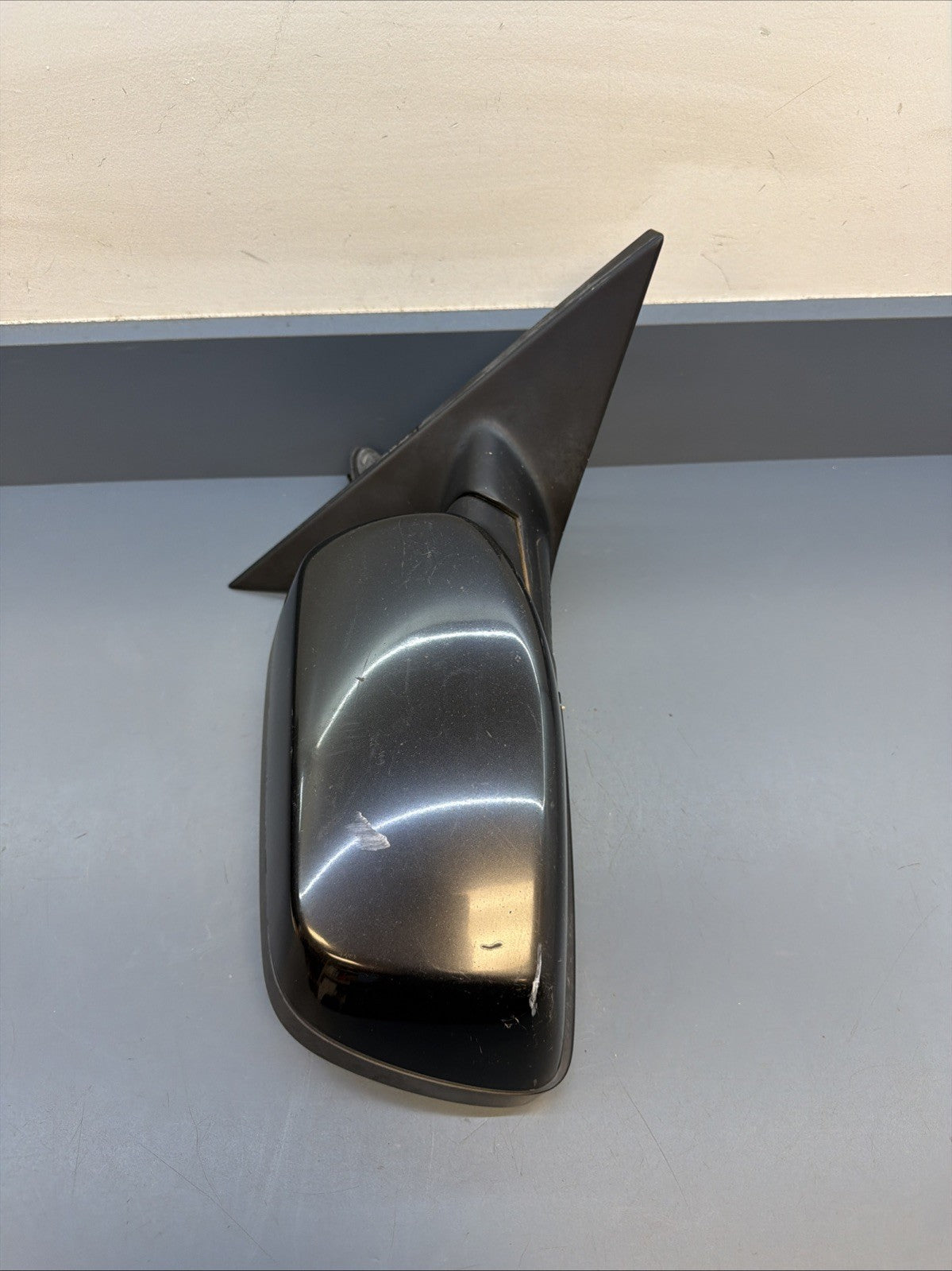 2006-2010 BMW 528i Front Right Side Door Side View Mirror Assembly 7043437 OEM