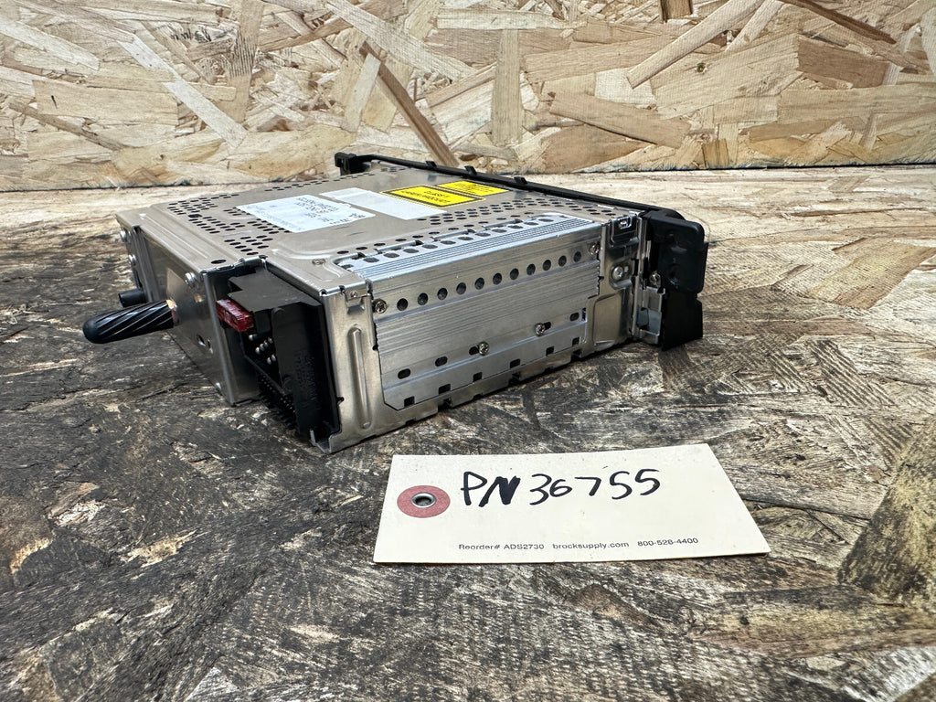 BMW E46 CENTER CONSOLE CD/RADIO STEREO RADIO PLAYER OEM BMW 6941505