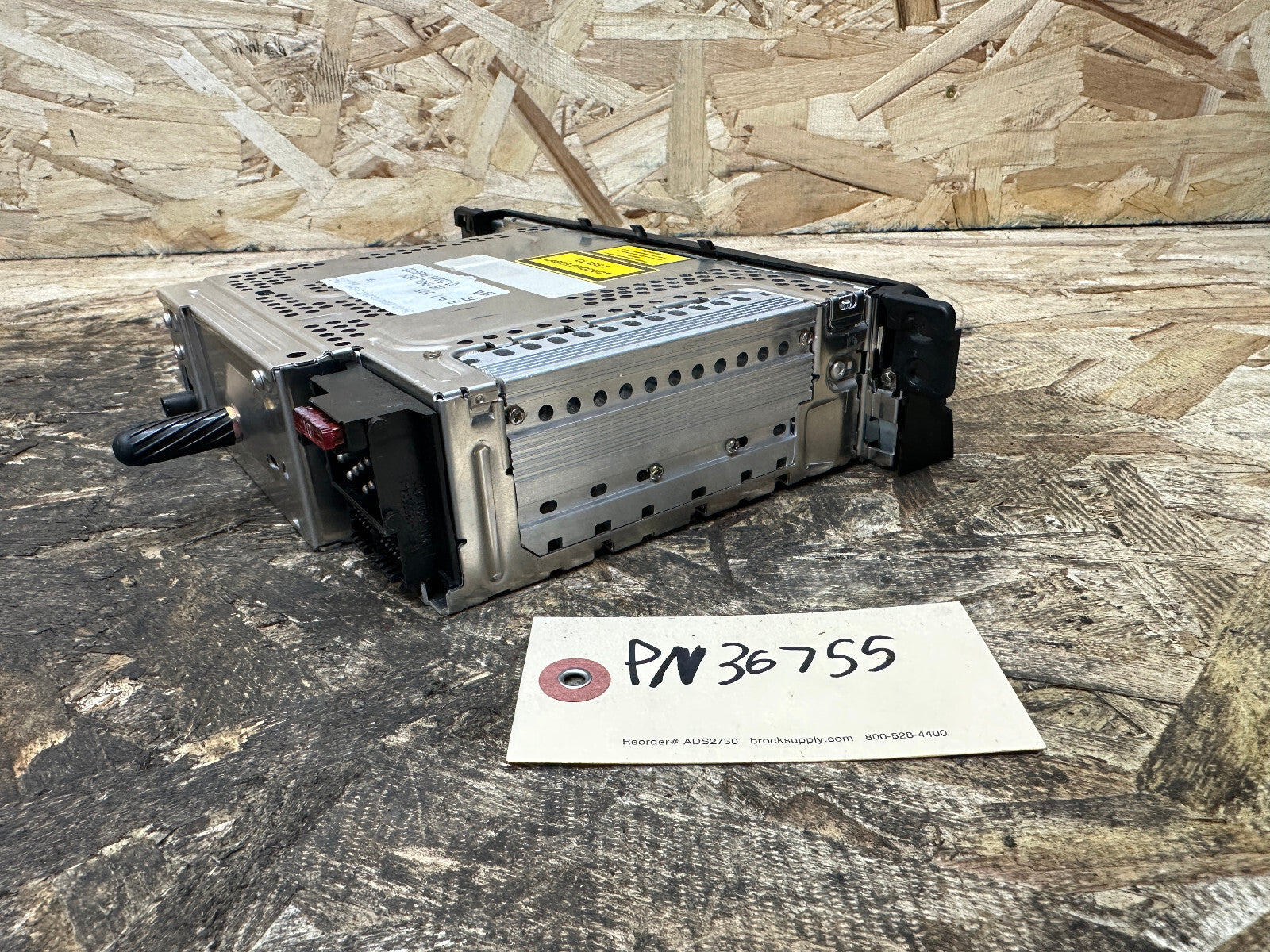 BMW E46 CENTER CONSOLE CD/RADIO STEREO RADIO PLAYER OEM BMW 6941505