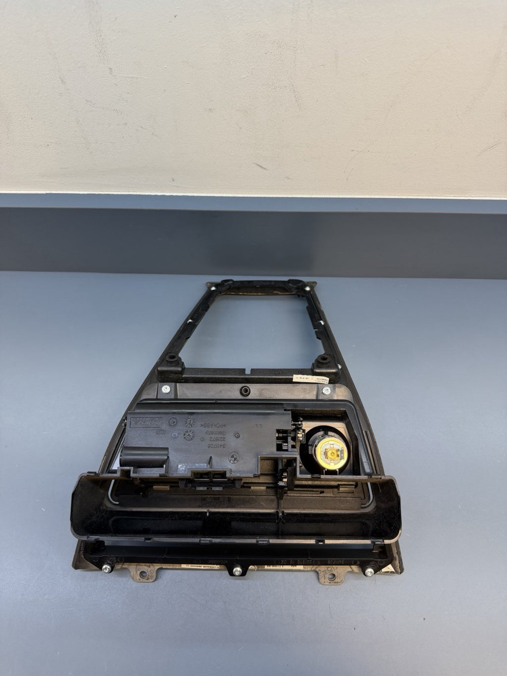 04-10 BMW X3 Center Console Shifter Bezel W/Ashtray 3411706 OEM