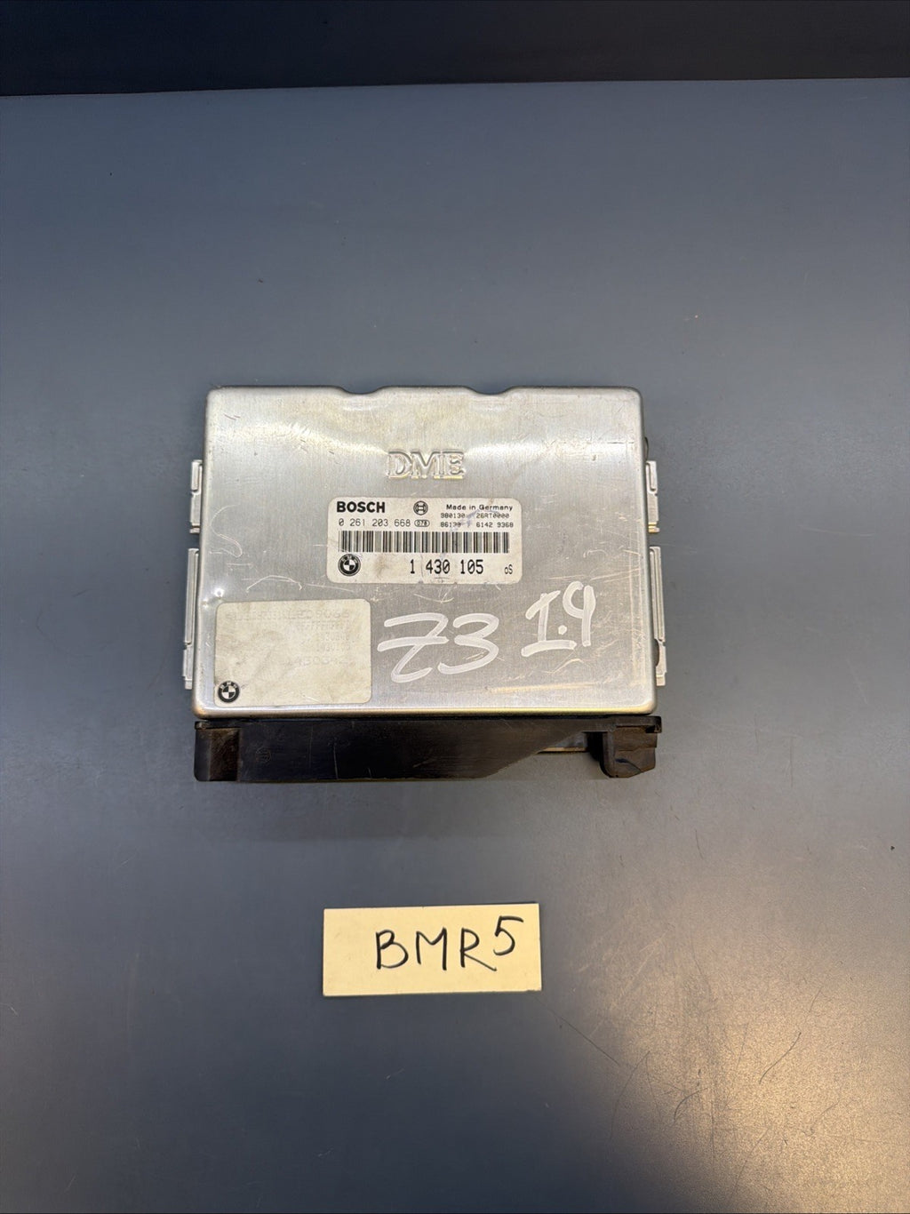 1996-1999 BMW E36 1.9L ENGINE ECU COMPUTER DME CONTROL MODULE 1430105