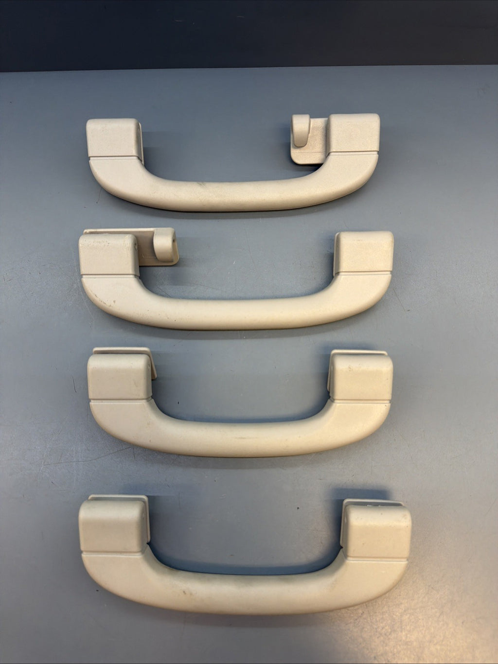 06-11 BMW E90 328I 335I INTERIOR ROOF GRAB HANDLE 7033659 OEM SET OF 4 GRAY