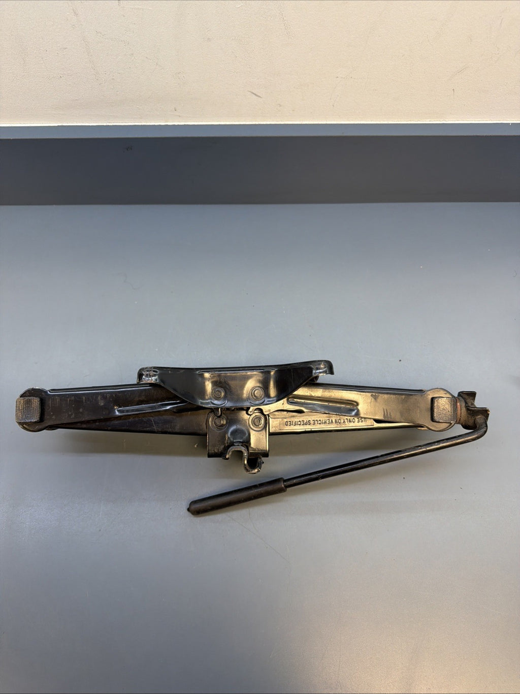 GM Spare Scissor Jack OEM 22671682 CAVILER MALIBU GRAND AM 22671682