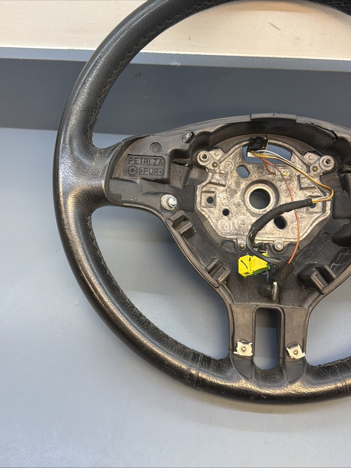 1999-2006 BMW 3 SERIES E46 GENUINE BLACK LEATHER STEERING WHEEL 3375E461