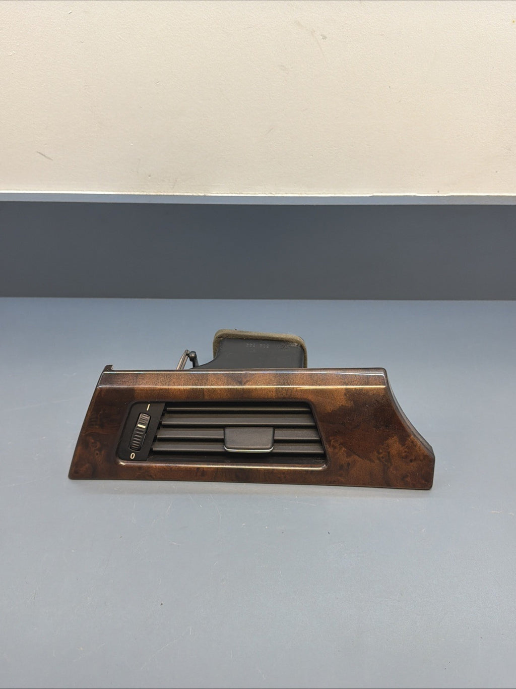06-13 BMW E93 328i 335i Left Driver Side Dash Air Vent Flow Grill 9130459OEM