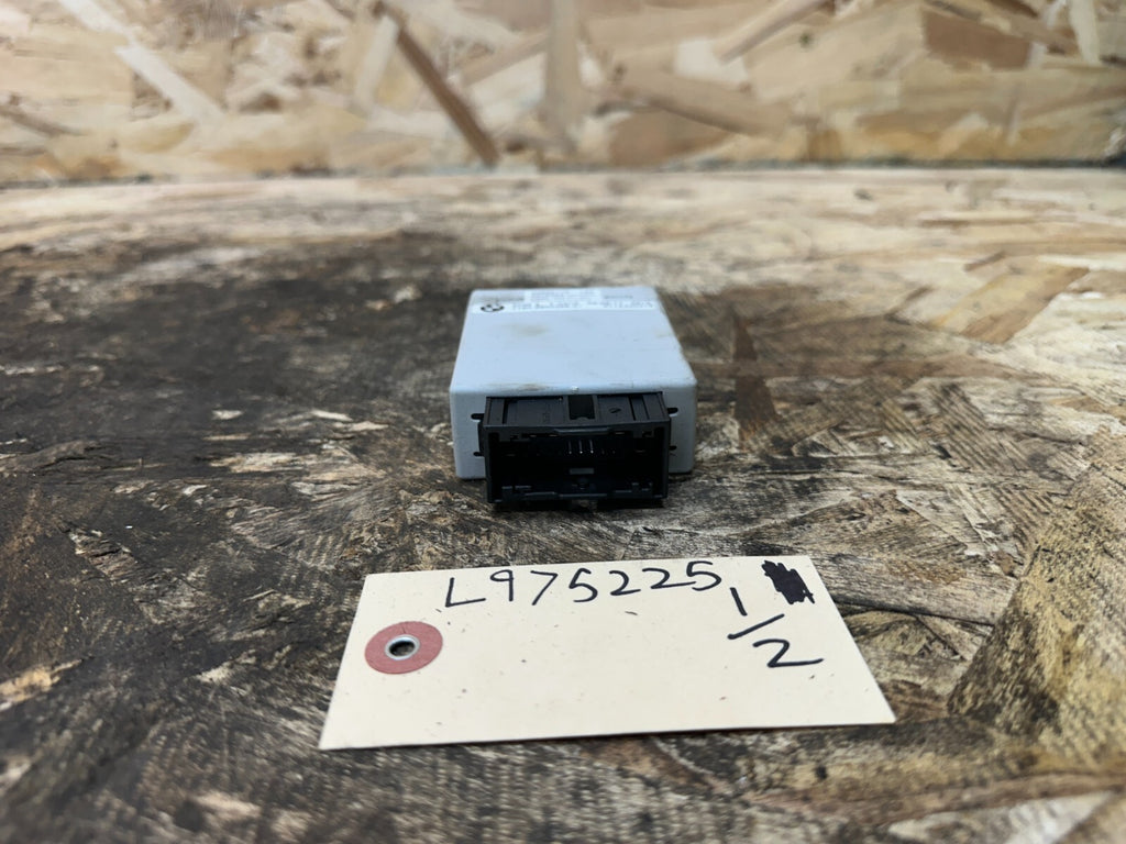 BMW 11-17 F25 X3 F30 3 SERIES F10 5 SERIES TOWING CONTROL MODULE OEM 6850496