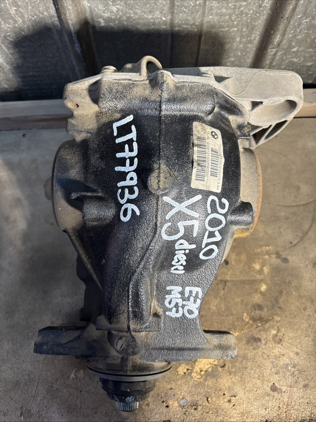 07-13 OEM BMW E70 X5 3.5d Rear Differential Axle Carrier 3.64 DIESEL M57 7552523