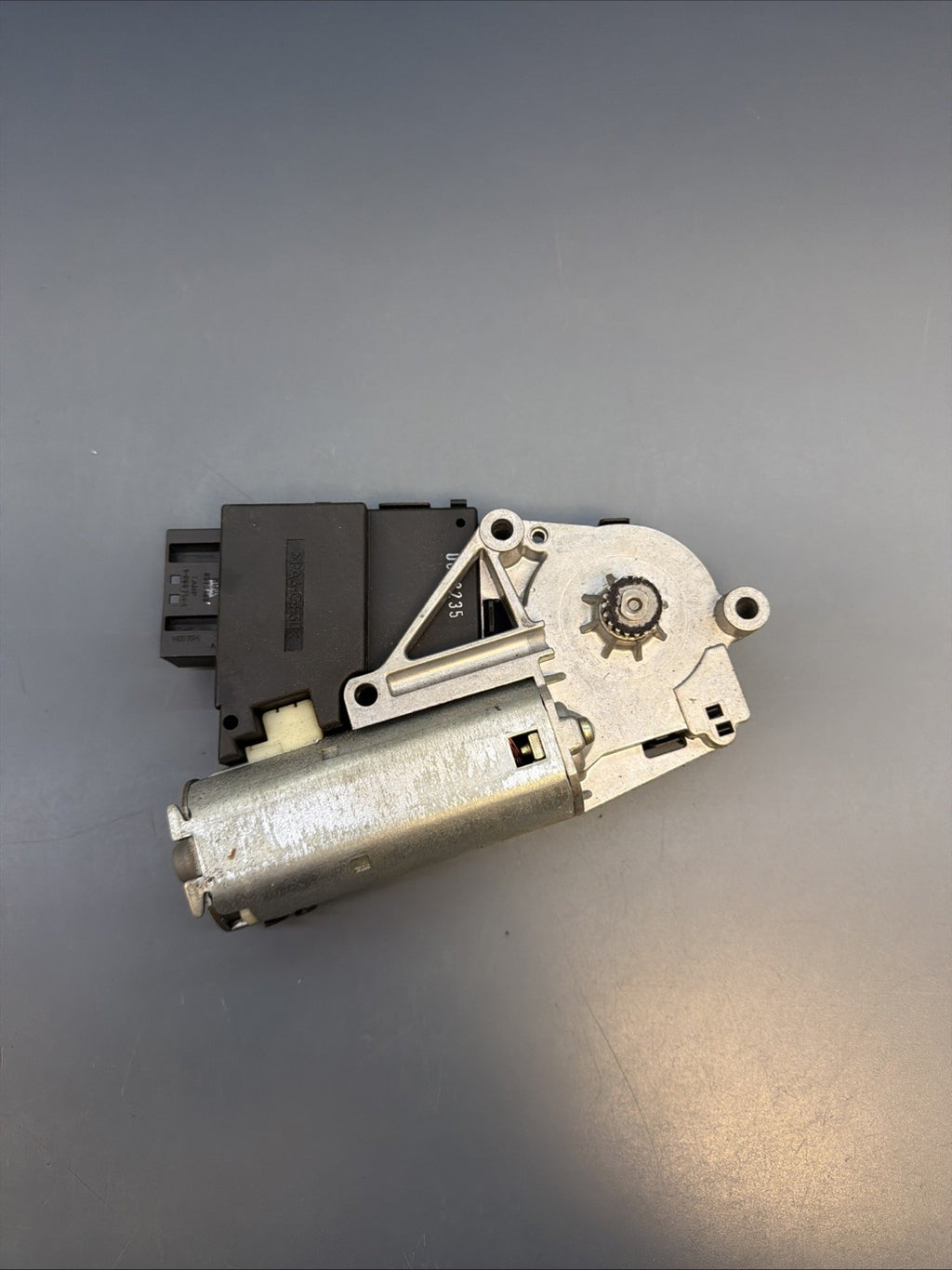 BMW 5 X5 SERIES E39 E53 ELECTRIC SUN ROOF MOTOR ACTUATOR 8381480