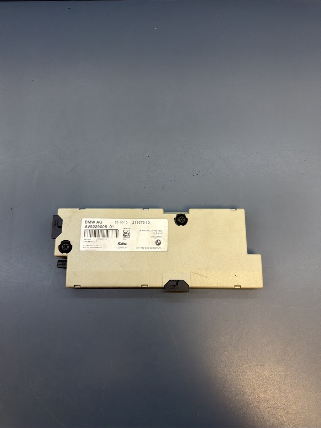 11-16 BMW F10 528i Antenna Amplifier Diversity Control Module 9229006 OEM