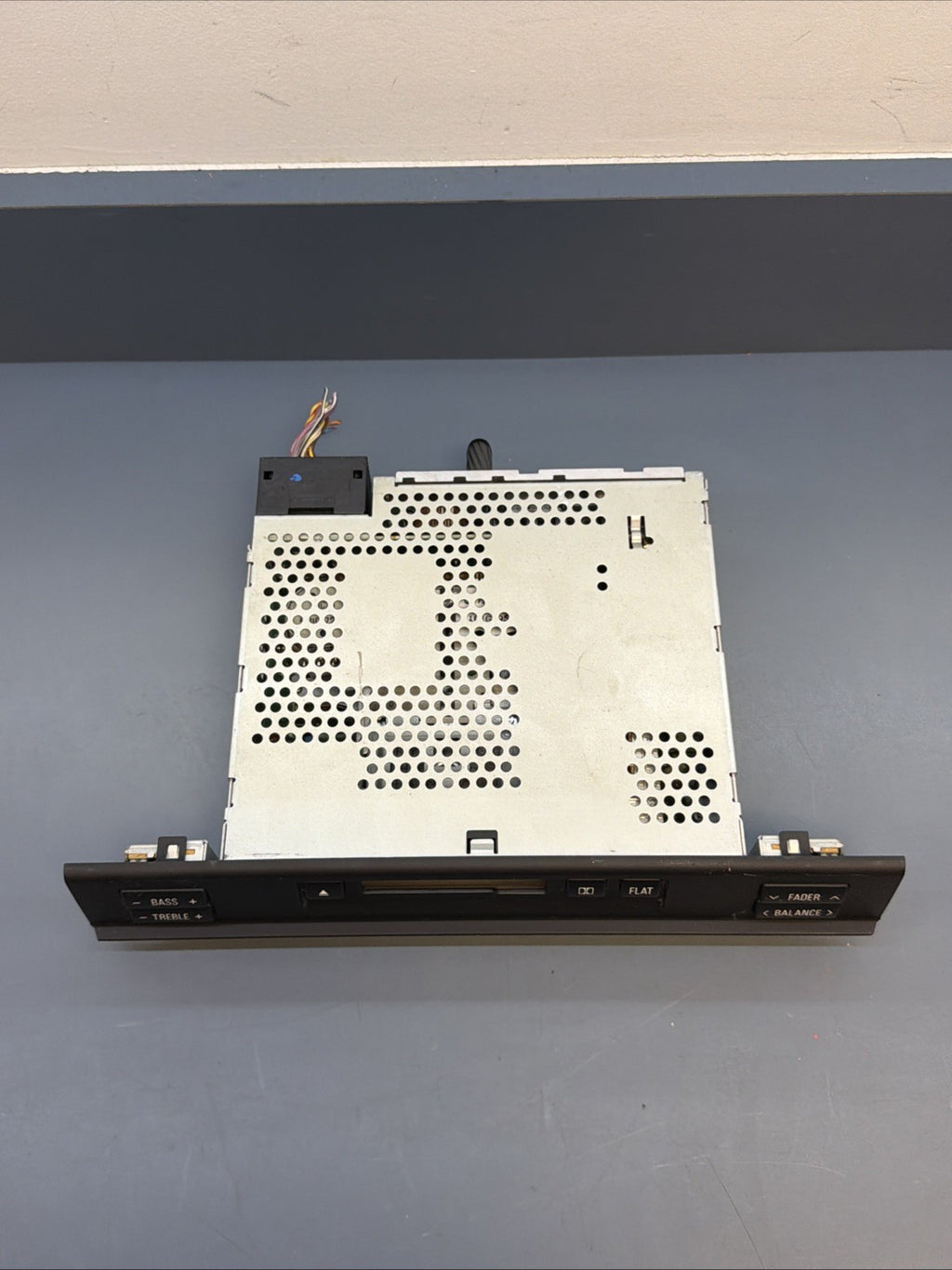 BMW 1995-2006 E39 E53 5 SERIES X5 RADIO CASSETTE PLAYER OEM 8360800