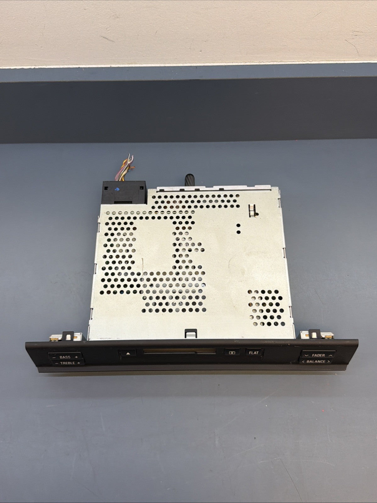 BMW 1995-2006 E39 E53 5 SERIES X5 RADIO CASSETTE PLAYER OEM 8360800