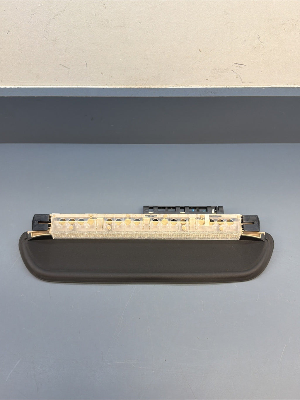 01-06 BMW 3 SERIES E46 THIRD CENTRAL BRAKE LIGHT 8386964 Beige
