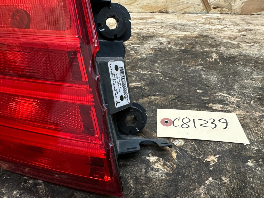 BMW 14-17 F82 4 SERIES REAR LEFT DRIVER SIDE OUTER TAILLIGHT BROKEN OEM 7296099