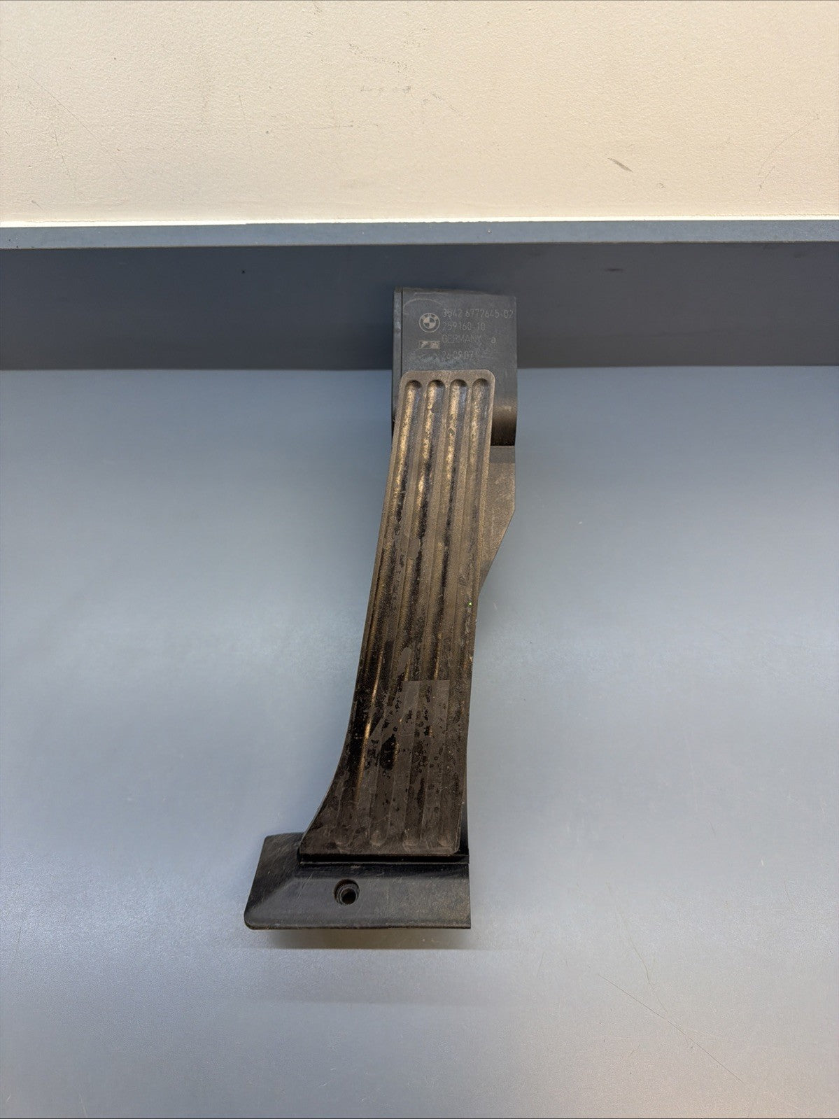 07-13 BMW E90 E92 328i 335i Automatic Gas Throttle Pedal Accelerator 6772645 Oem