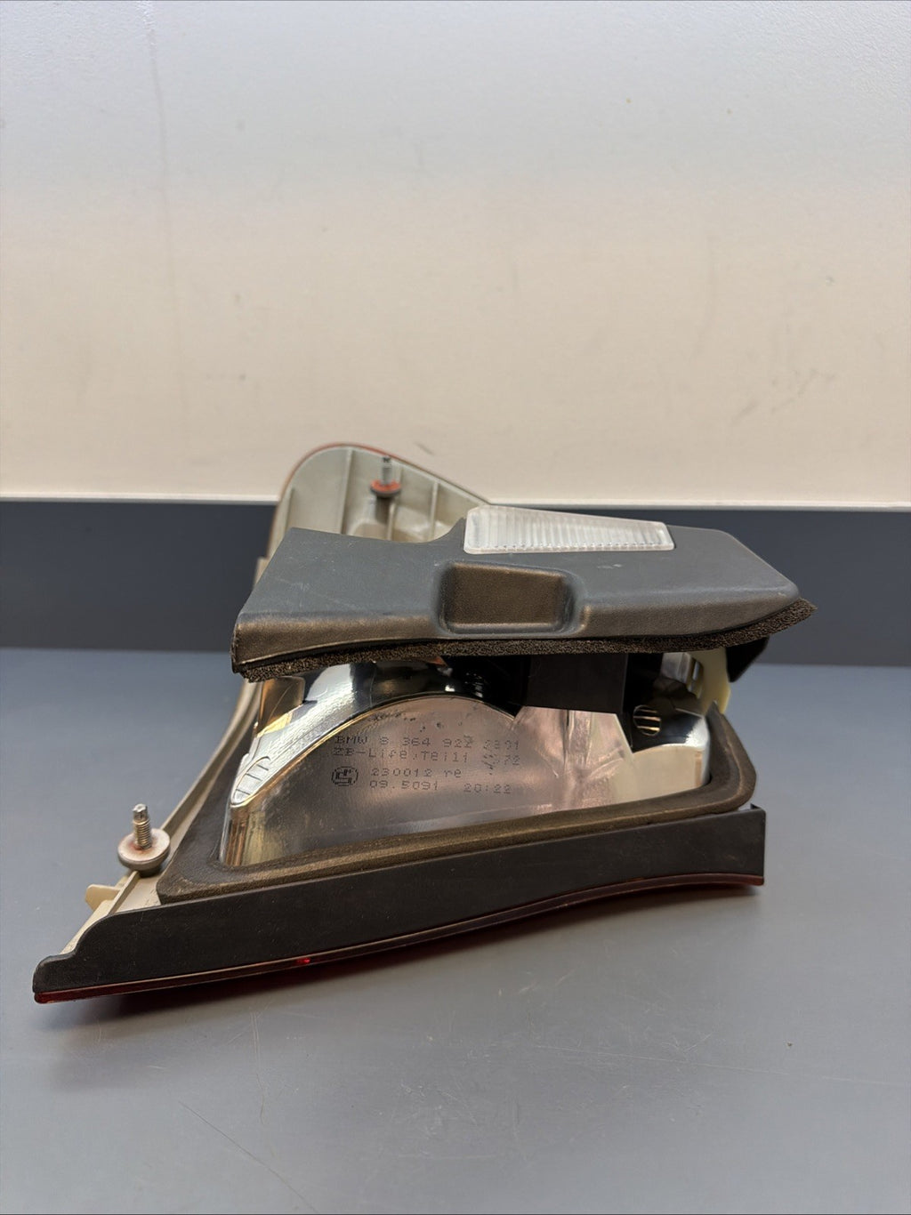 1999 2000 BMW 323I 328I OEM PASSENGER RIGHT SIDE TAILLIGHT 8364922