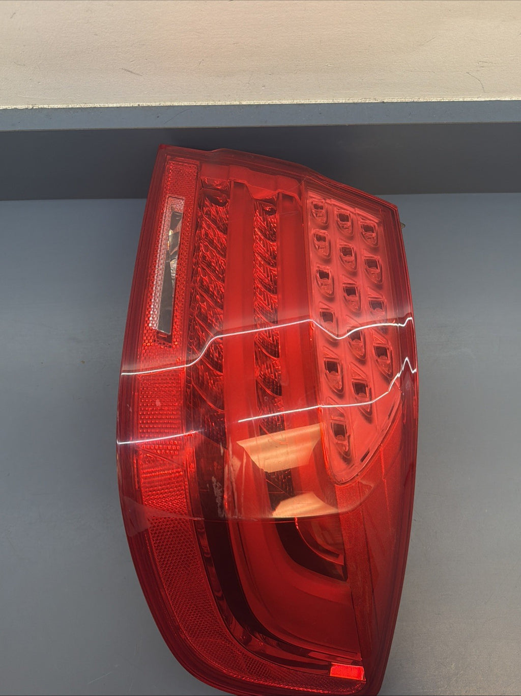11-13 BMW E92 328i 335i Rear Right Outer Taillight Tail Light Lamp OEM 7251960