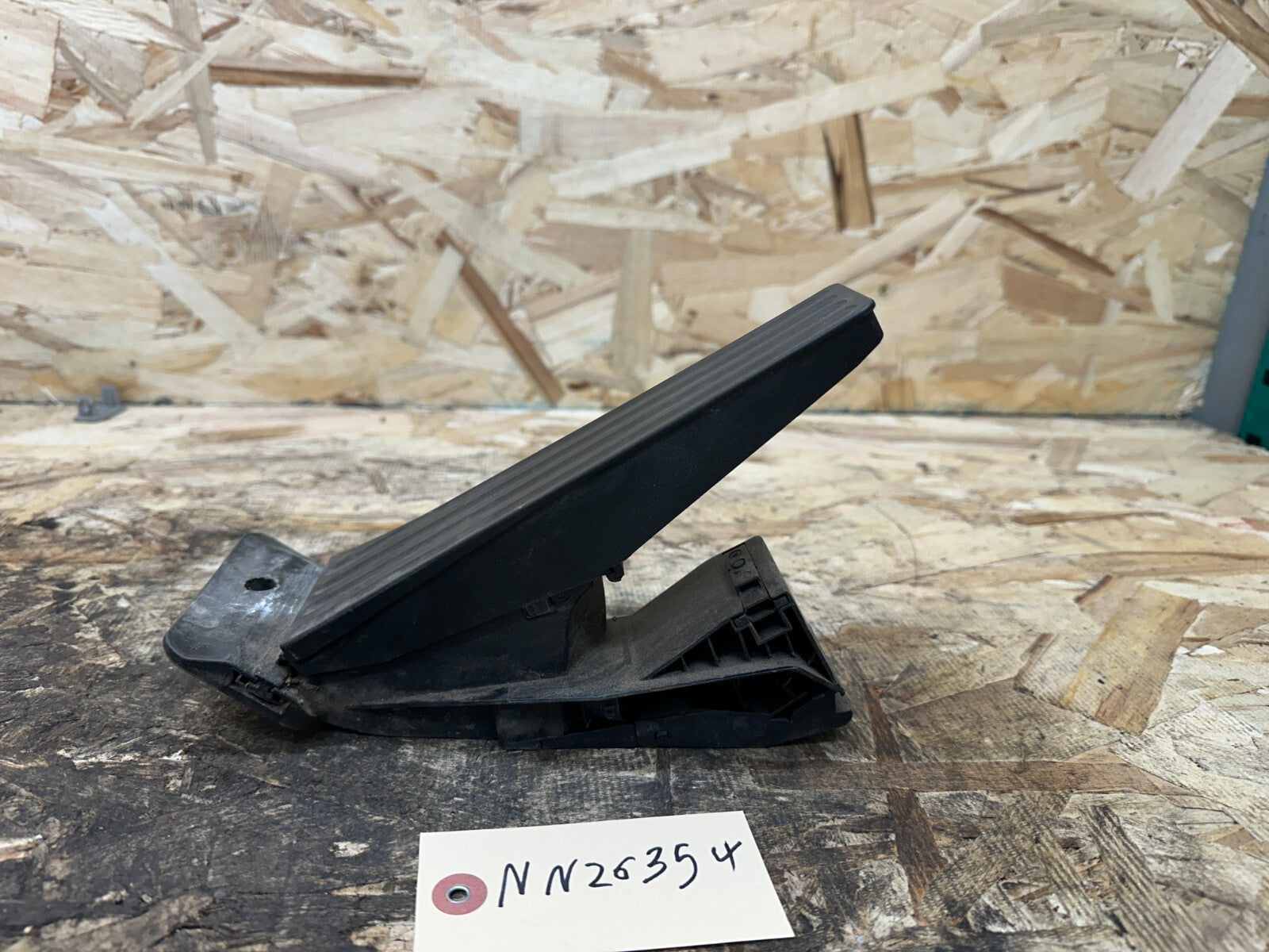 BMW 2011-2017 F25 X3 E90 F10 GAS ACCELERATOR THROTTLE PEDAL OEM 6852644