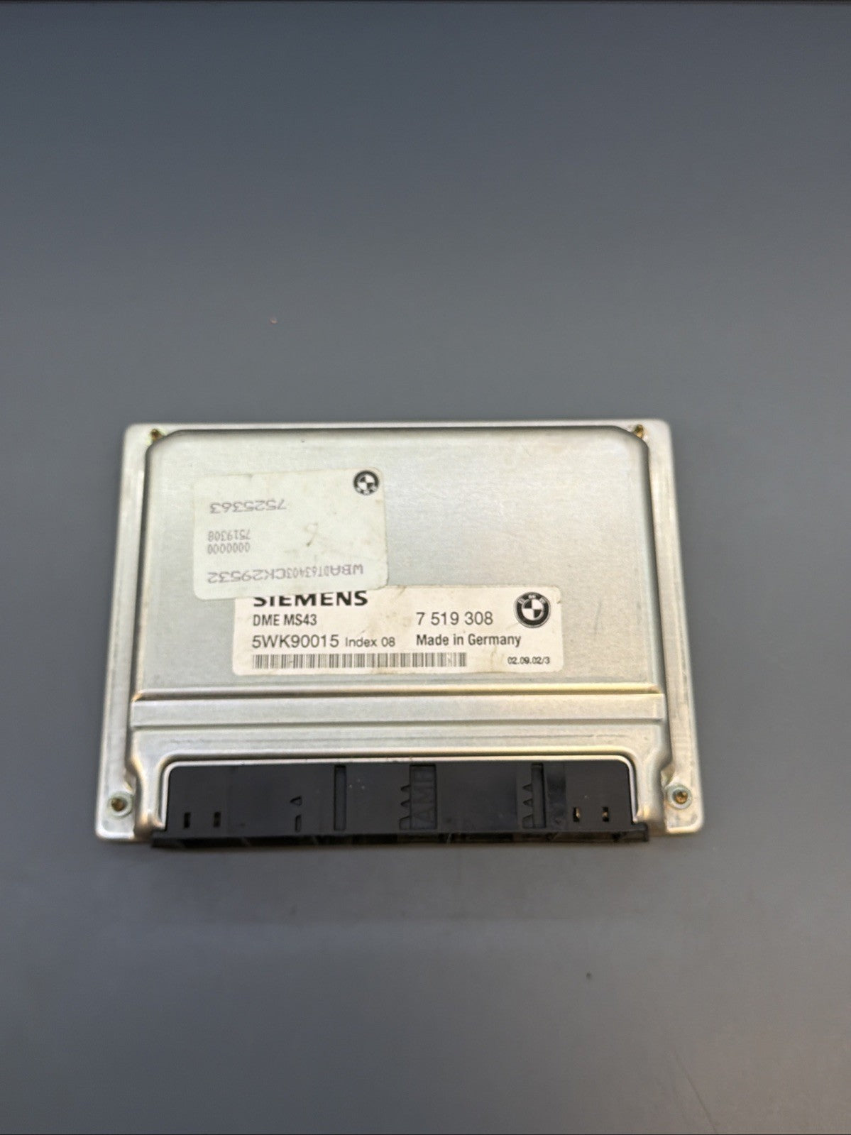 2001-2003 BMW 530i Engine Computer Control Module Unit ECU ECM 7519308 OEM
