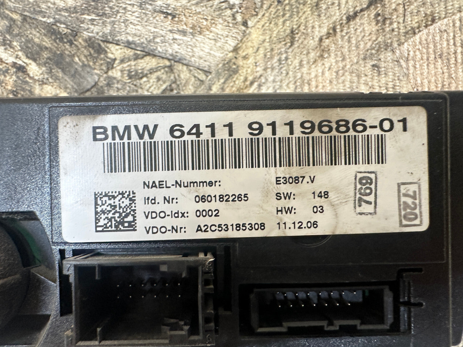 BMW 06-12 1/3 SERIES CENTER CONSOLE AC HEATER CLIMATE CONTROL PANEL 9119686