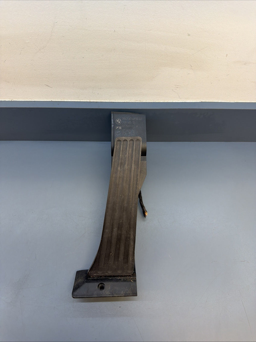 BMW E90 E83 X3 3 SERIES 2003-2012 THROTTLE GAS ACCELERATOR PEDAL OEM 6766930