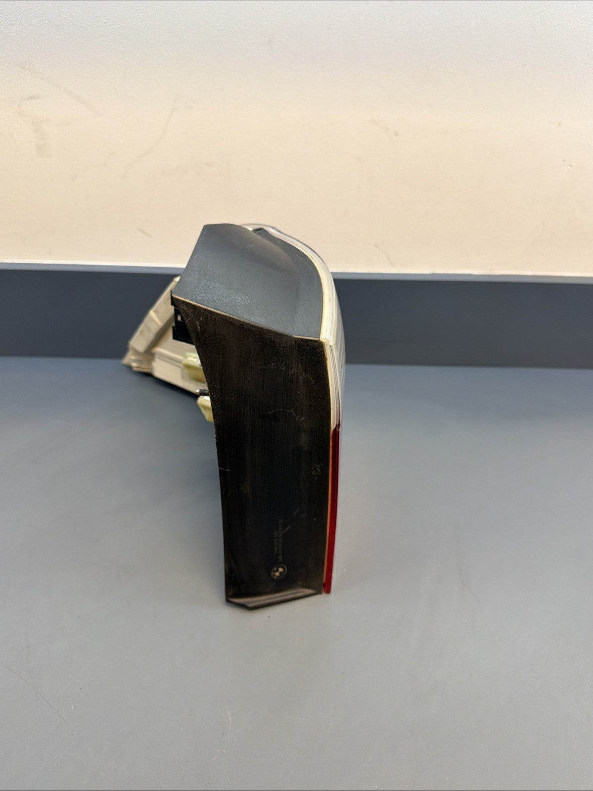 08-10 BMW E61 535I 528I LCI WAGON REAR RIGHT OUTER TAIL LIGHT ASSEMBLY 7177696