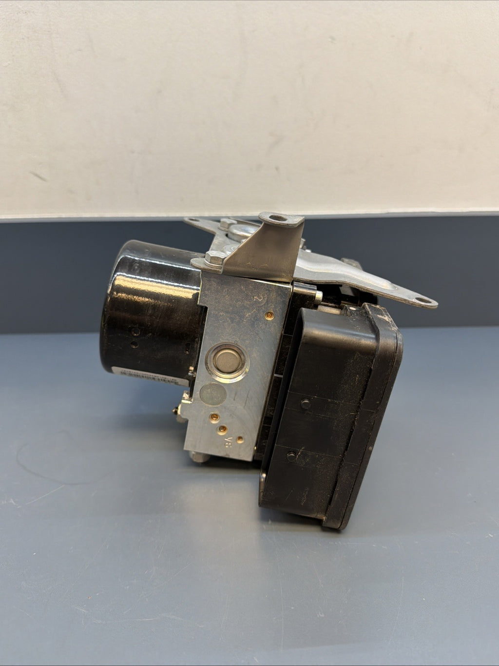 BMW 1 Series E82 E88 135i ABS Control Unit Pump DSC 3452 6790147 3451 6790146