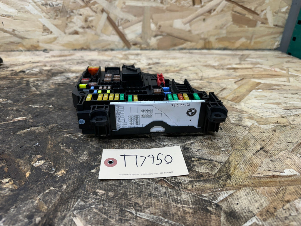 BMW 2011-2017 F25 X3 REAR RIGHT CABIN FUSE RELAY JUNCTION BOX OEM 9315151