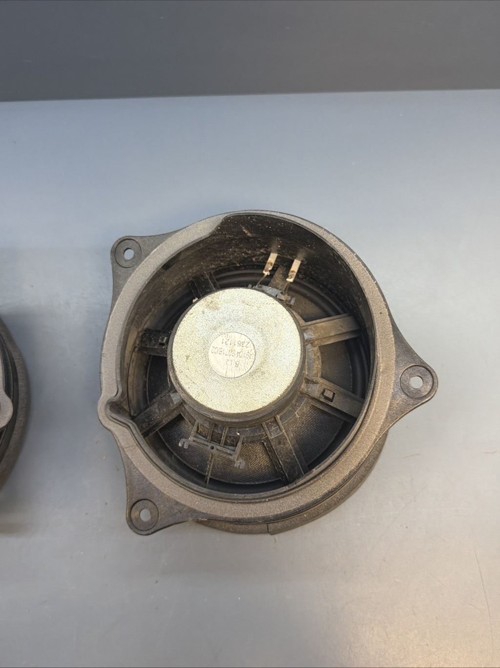 00-06 BMW X5 E53 SET OF 2 REAR LEFT & RIGHT TOP-HIFI SPEAKER OEM 8381551 8381552
