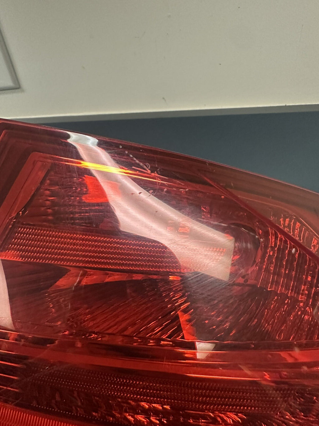 2012-2016 BMW 328xi F30 OEM Right Rear Outer Trunk Tail Light Lamp 7372786