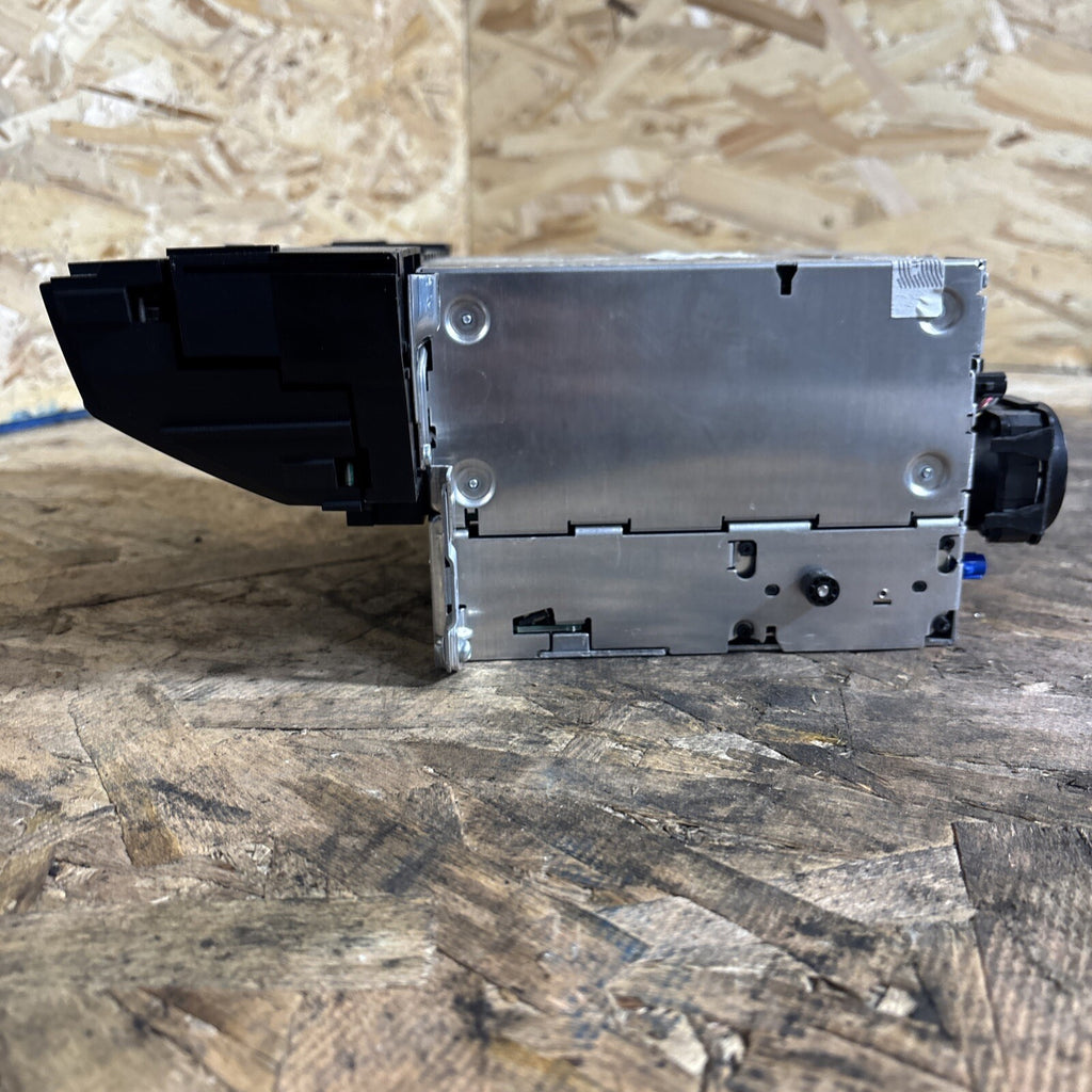 BMW OEM E70 E71 X5 X6 FRONT RADIO NAVIGATION CCC DVD HEADUNIT NAV GPS 2007-2010