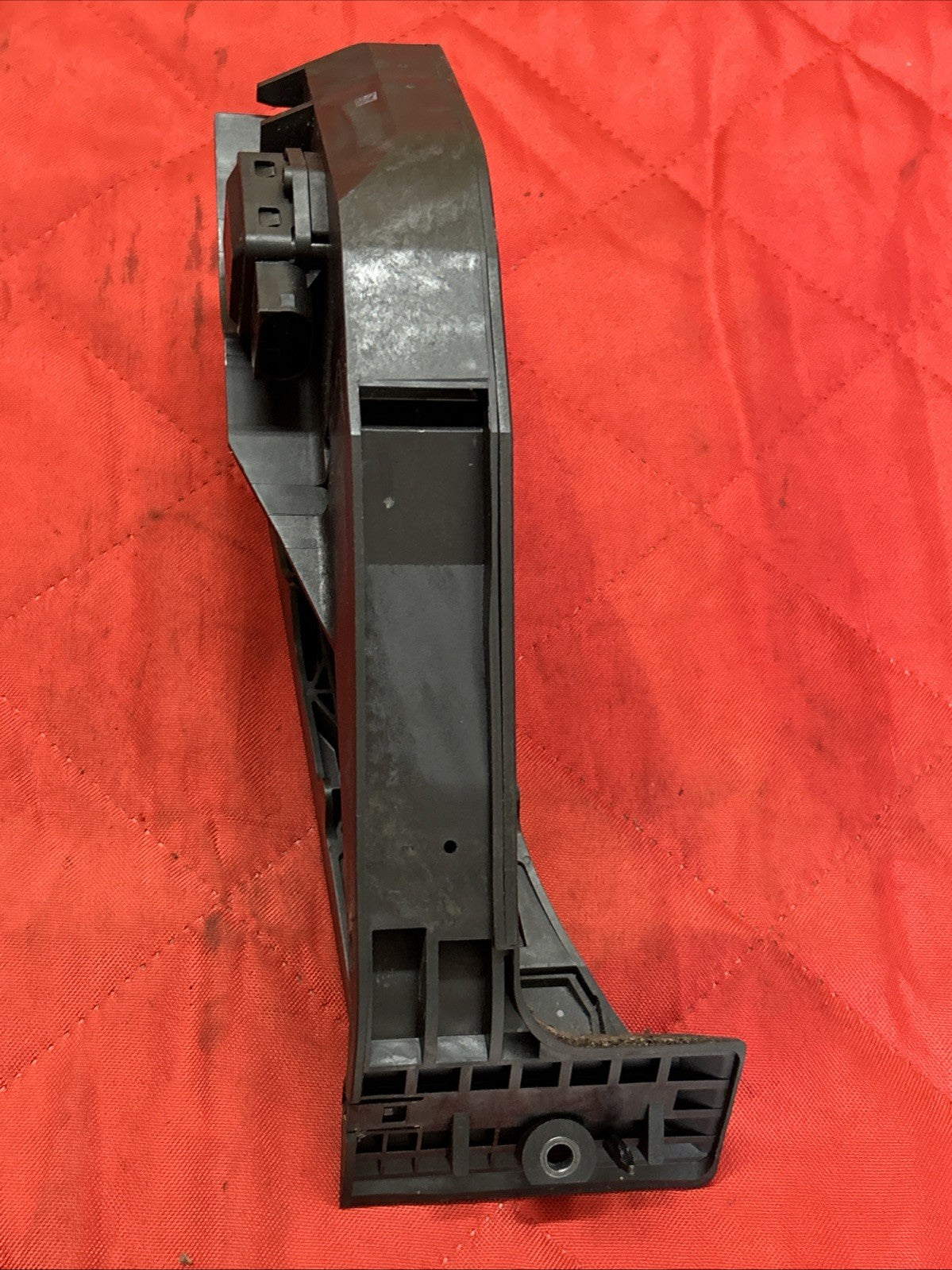 04-08 BMW E60 E63 E64 E65 E70 E83 E90 GAS FUEL ACCELERATOR FLOOR PEDAL 6772645