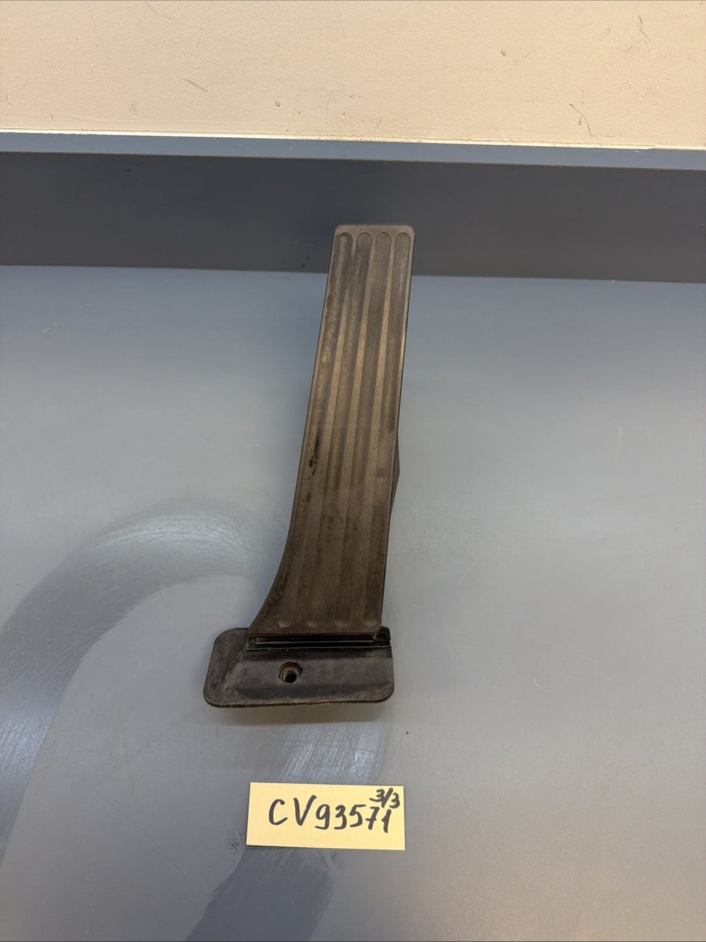 BMW E60 E90 E63 E64 F30 F36 Floor Gas Accelerator Pedal Lever Module Sensor OEM