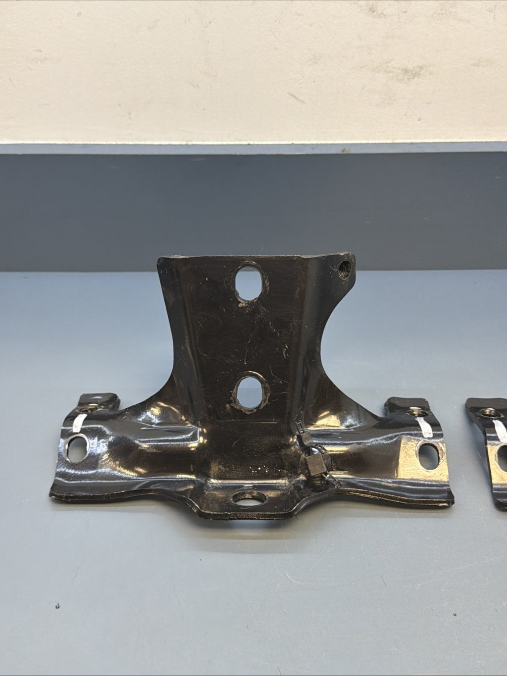 BMW E53 X5 00-06 OEM Tow Hitch Bracket 2 PIECES