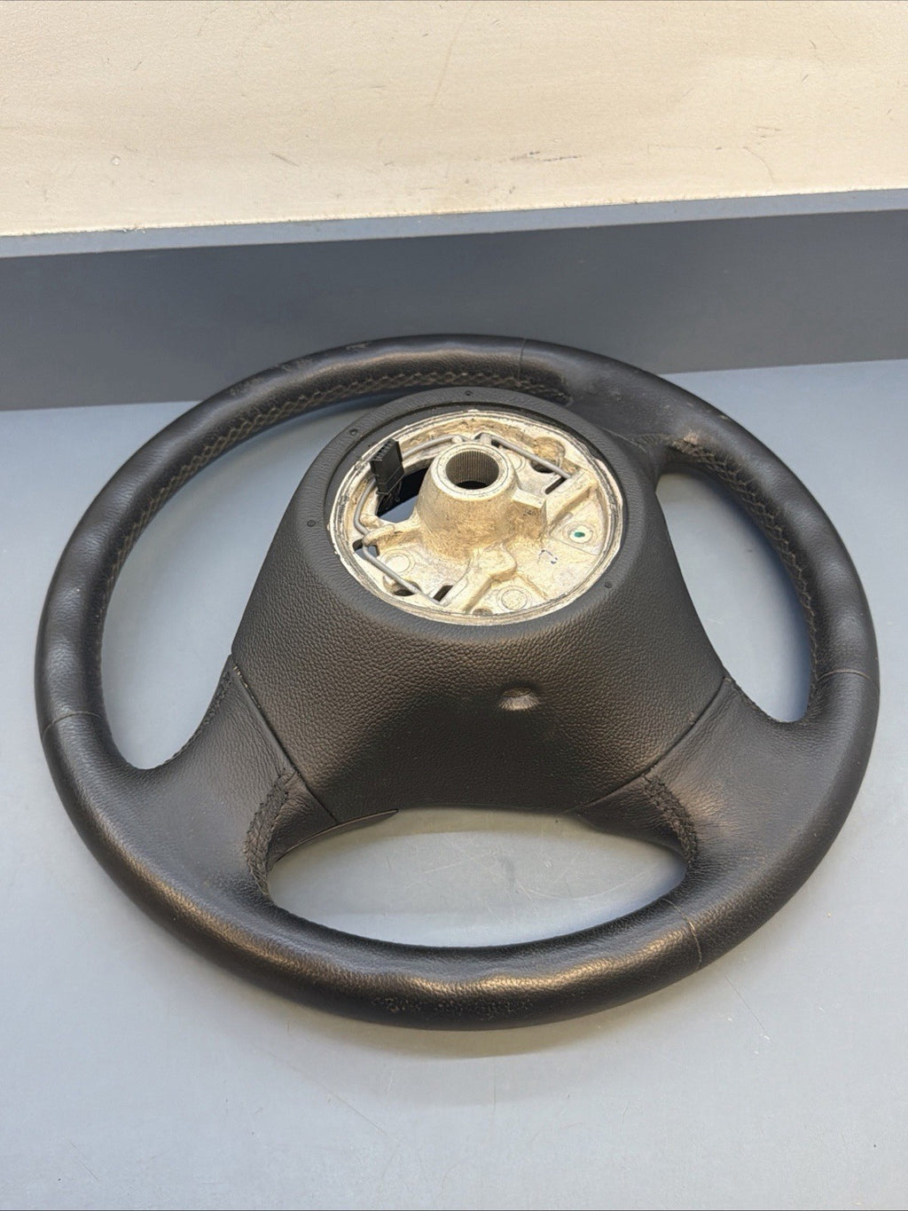 BMW 2006-2012 E90 E9X 3 SERIES BLACK LEATHER STEERING WHEEL OEM 3375E901