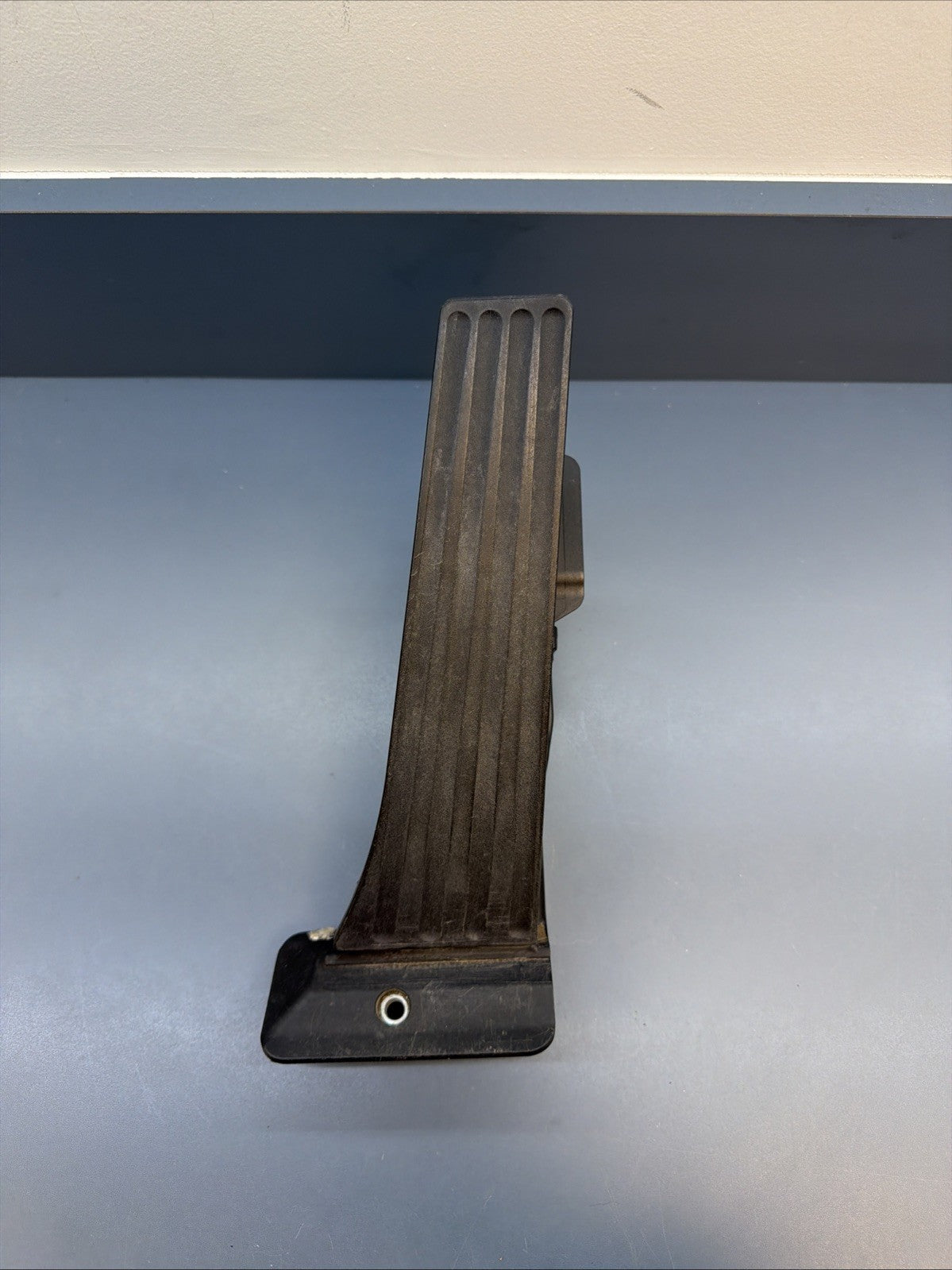2012 - 2016 BMW F30 320I 328I 335I FRONT ACCELERATOR GAS PEDAL OEM 6853175