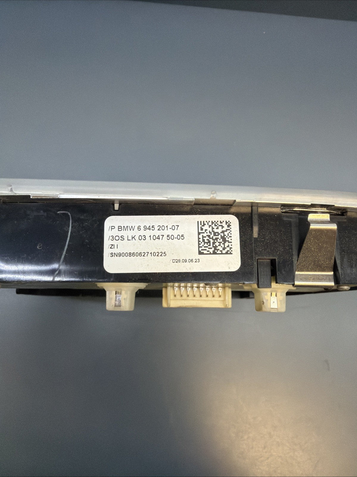 2006-2008 BMW E90 325i 328i 335i Rear Overhead Reading Light OEM 6945201