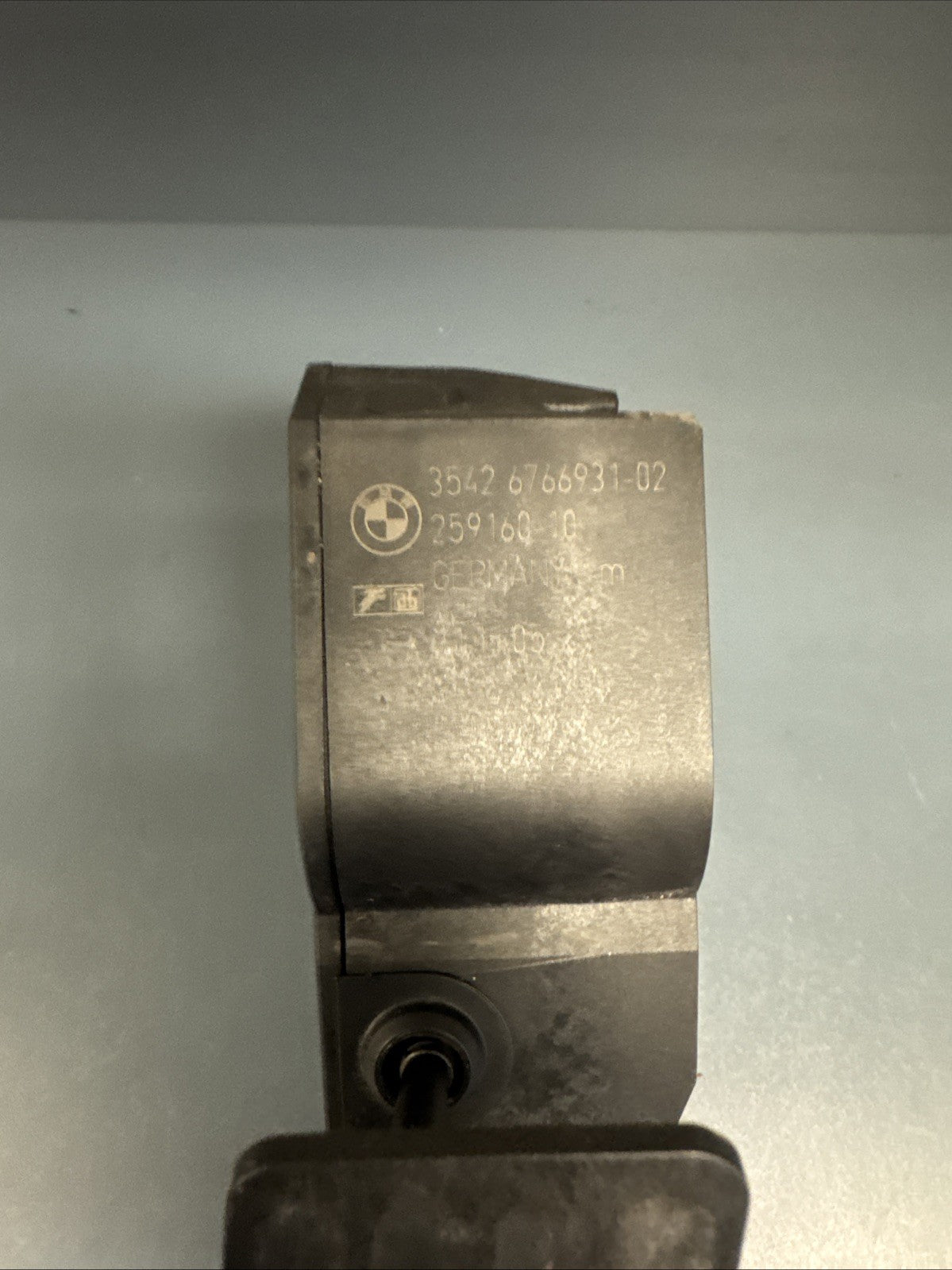 BMW E90 E92 E60 E63 E64 E84 E89 Gas Pedal Accelerator Module Unit 6772646 OEM