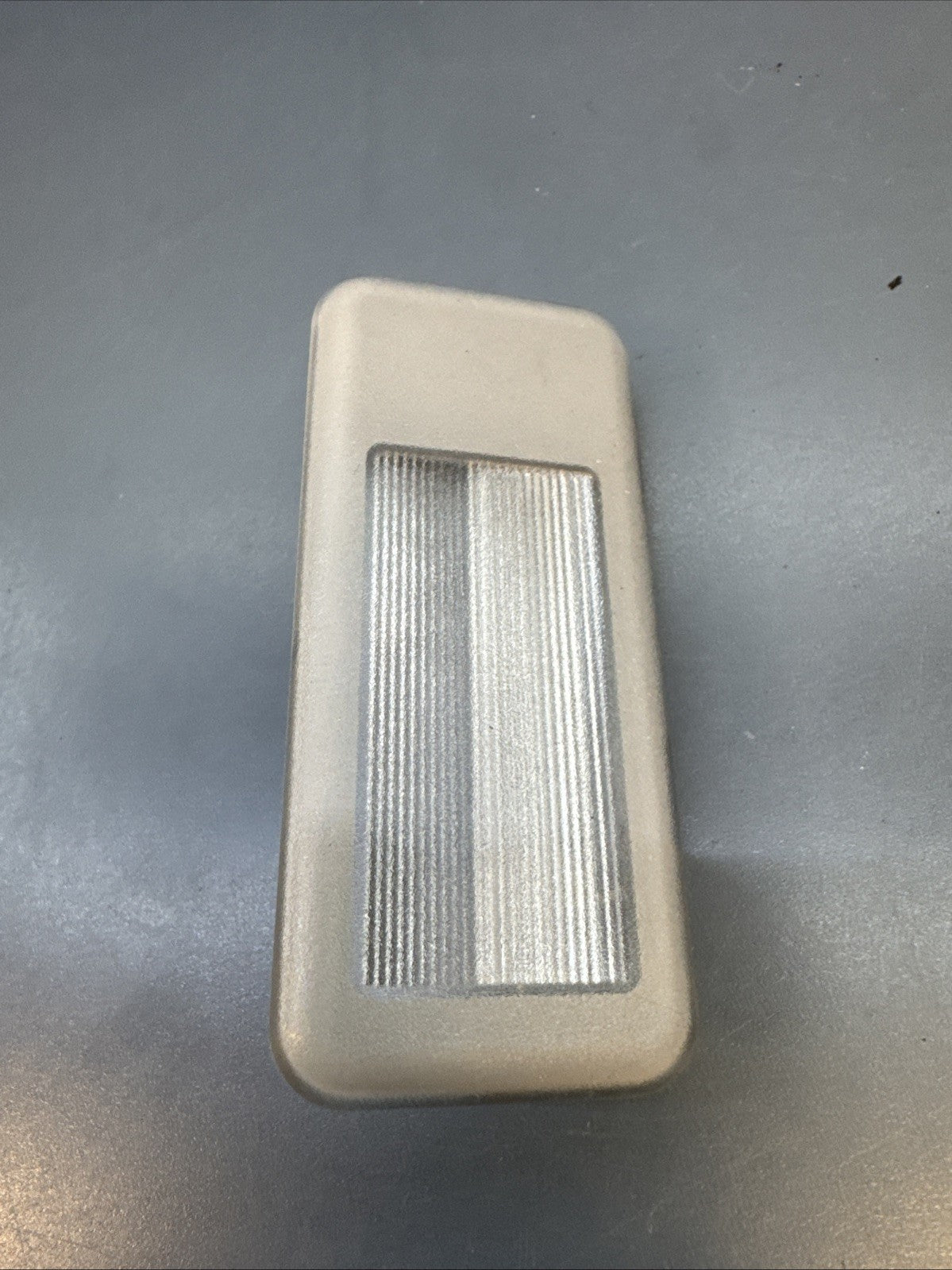 04-10 BMW X3 Sunvisor Light Lamp 140930 Gray OEM SET