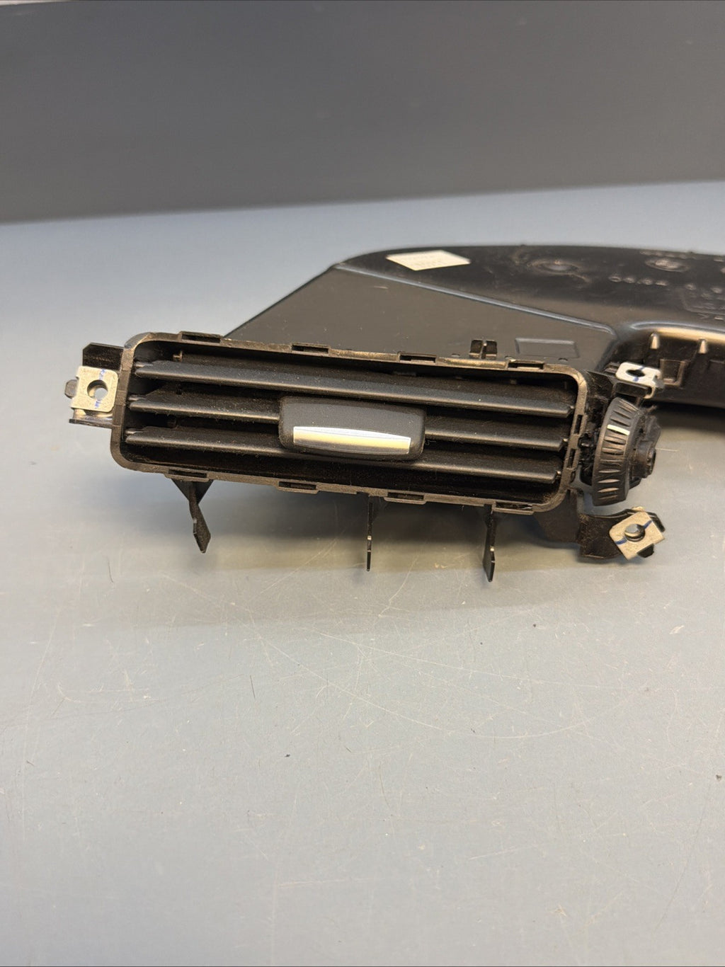 2011-2013 BMW X5 Left B Pillar Air Vent 6952693 OEM