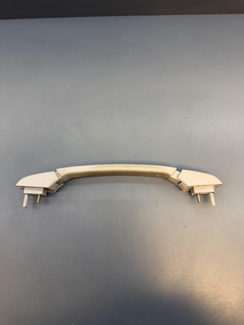 BMW 3 SERIES E46 98-06 REAR DRIVER OFFSIDE RIGHT GRAB HANDLE 8231324