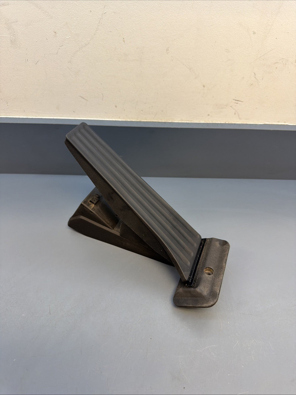 07-14 Bmw 328i 335i E90 E92 E93 Gas pedal Accelerator With Sensor OEM 6852644