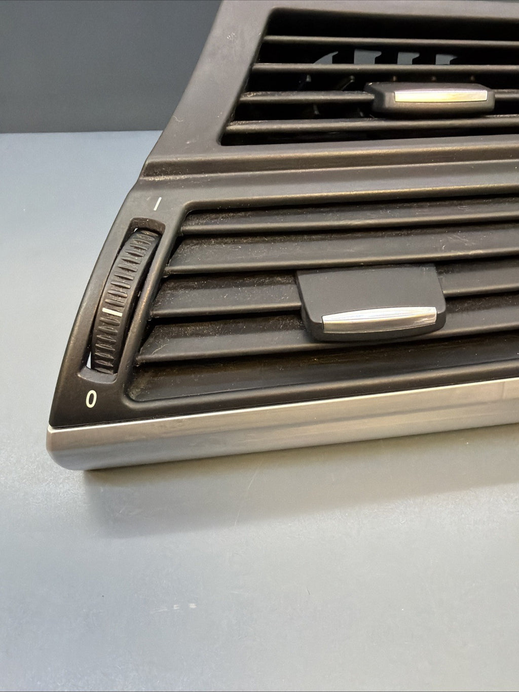 07-13 BMW X5 E70 Right Passenger Dash Ac Heater Air Vent Grille 9227768 OEM