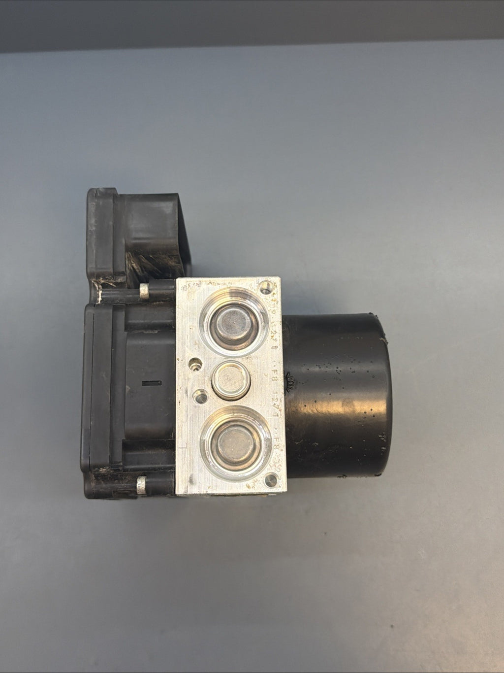 2012-2016 BMW 328i 320i ABS Brake Pump Control Module 6857324 OEM