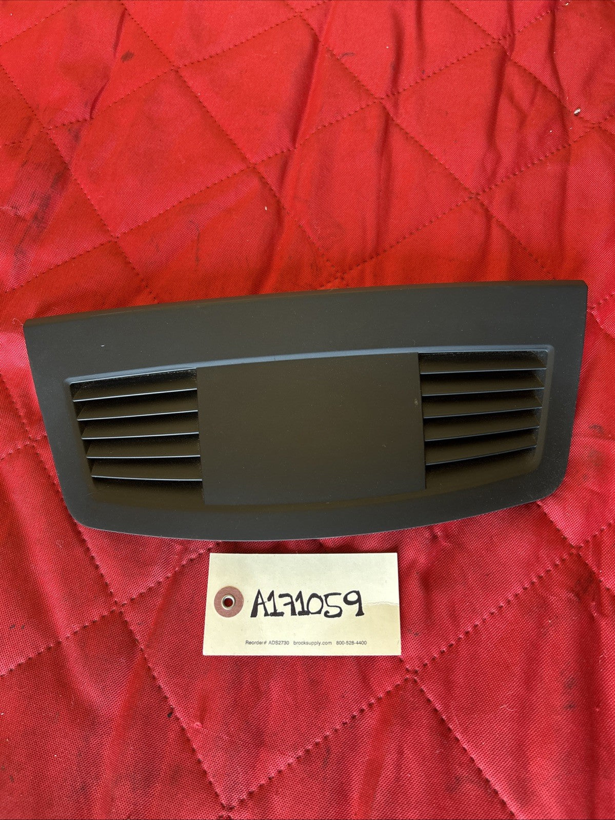 OEM BMW E90 E92 335i M3 Front Dash Panel Air Vent Cover & Frame 7130744 7123751