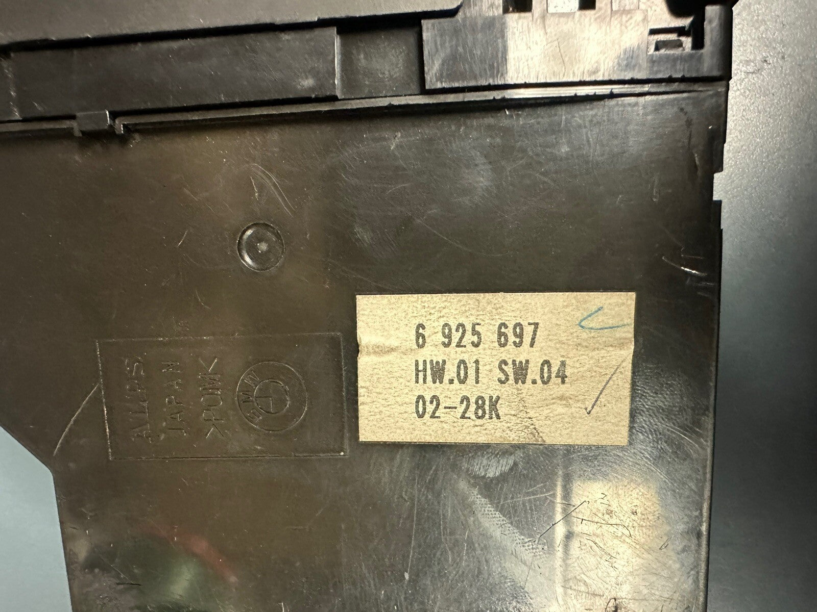 2000-06 BMW SUV X5 Right Passenger Side Window Switch OEM 6925697